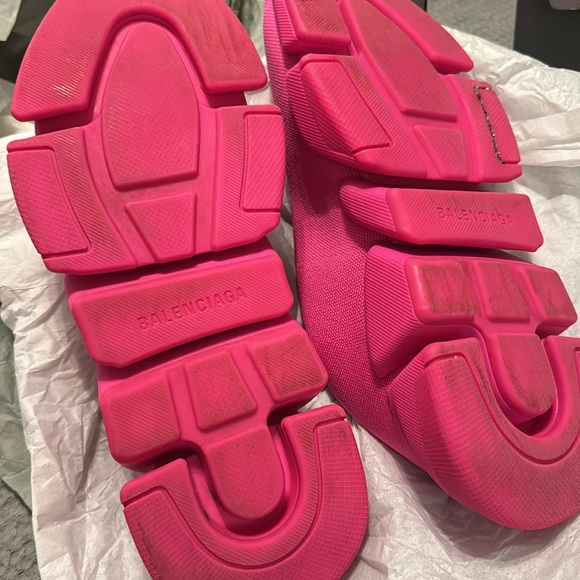 Balenciaga Speed 2.0 Sneakers in Neon Rose • SZ 41 - Picture 2 of 3